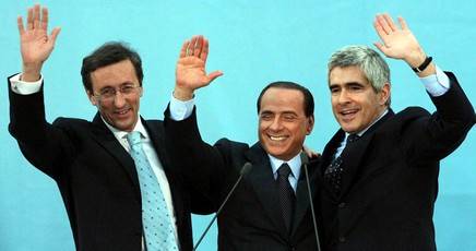 berlusconi-fini-casini.JPG_415368877.jpg